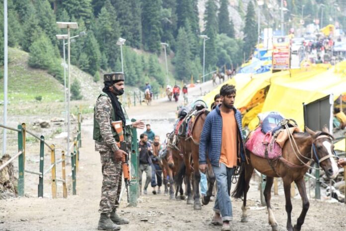 Shri Amarnath Yatra pilgrims leave Jammu for Baltal